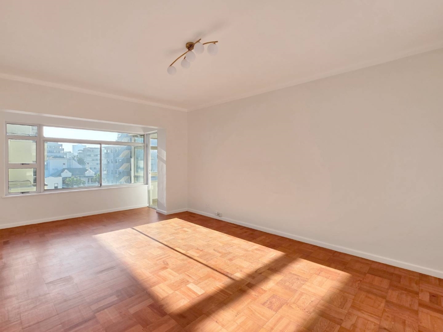 2 Bedroom Property for Sale in Sea Point Western Cape